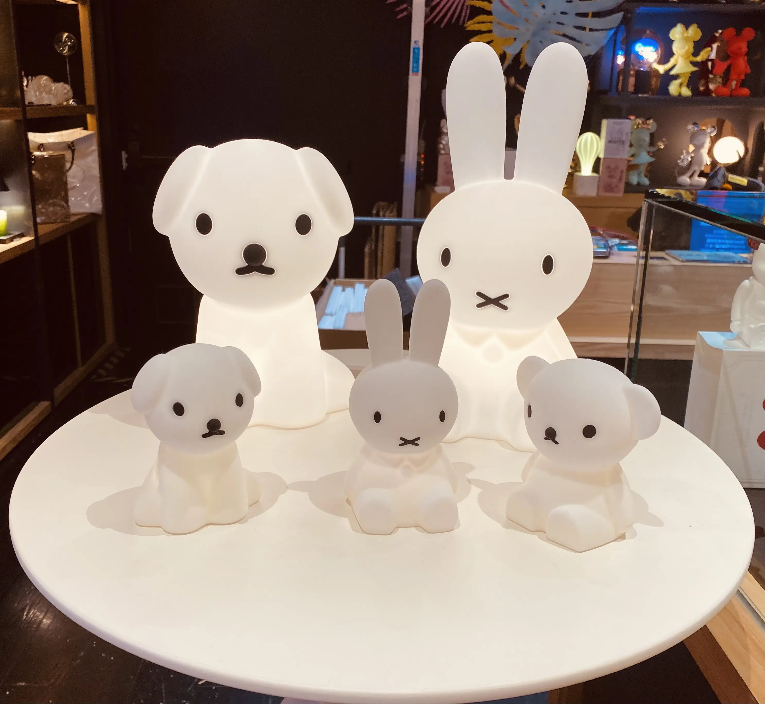 Mini Snuffy Bundle of Light 迷你米菲兔家族軟矽膠夜燈 圖 2