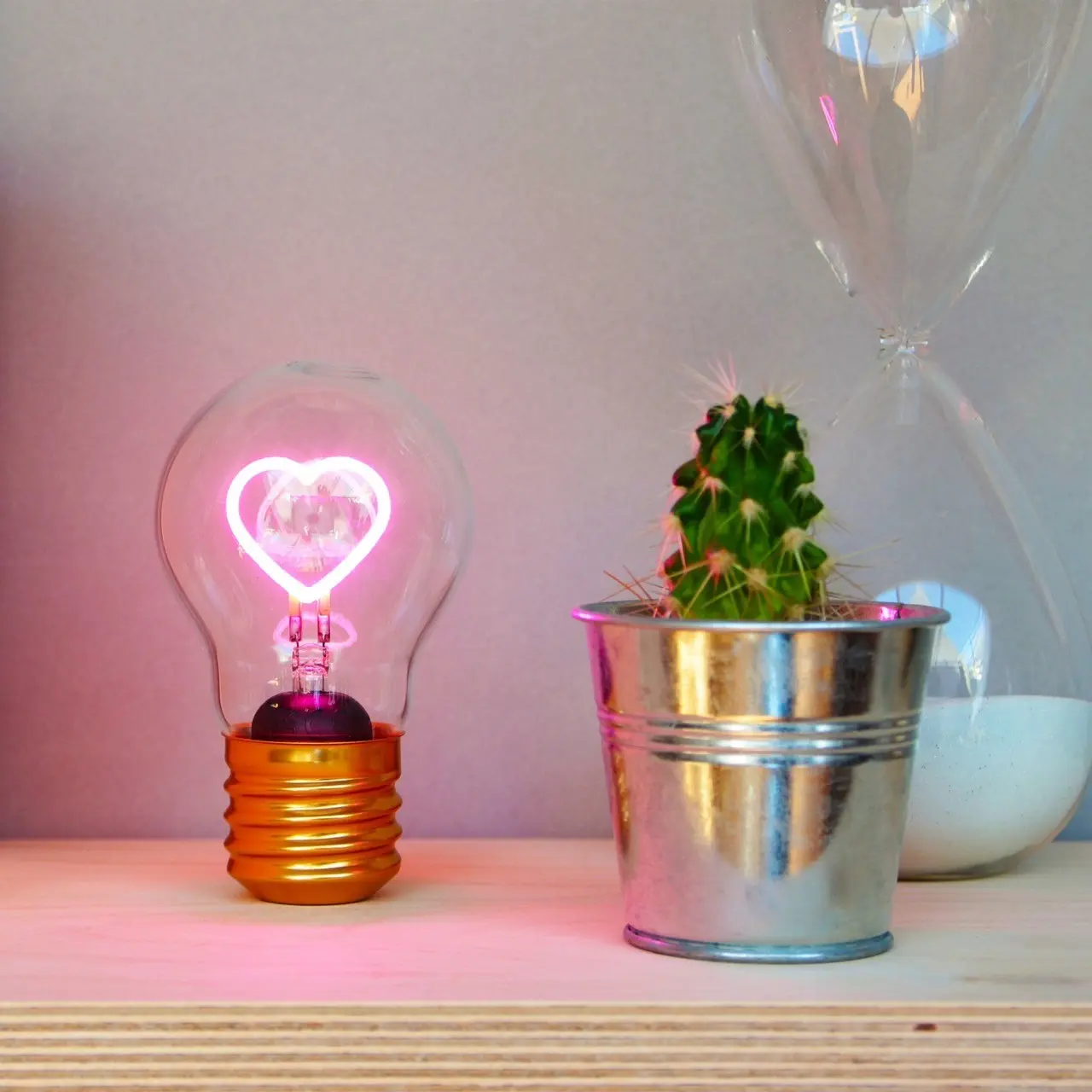 Cordless Heart Lightbulb充電式LED霓虹造型燈泡（粉色愛心） 圖 3